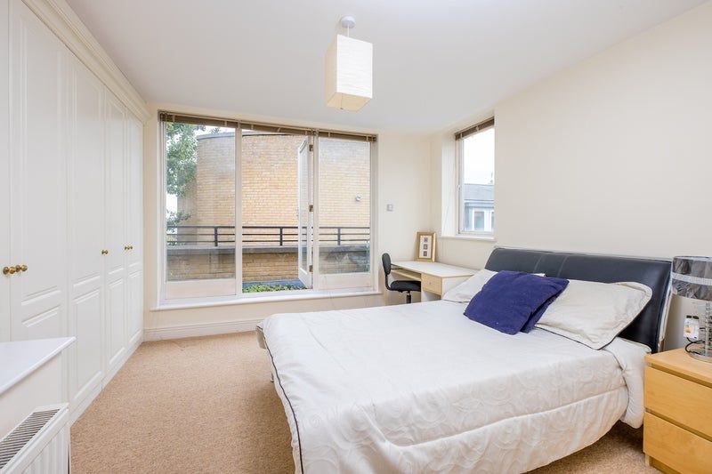 Property photo 1 of 5