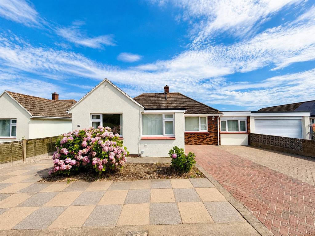 Property photo 1 of 20 Front.Png