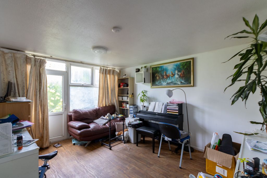 Property photo 2 of 14 Img_5082_1