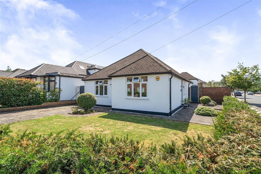 Property photo 1 of 17 1482301-16-6A3d5B559Dd7B.Jpg