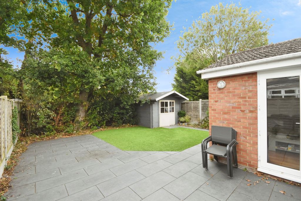 Property photo 3 of 17