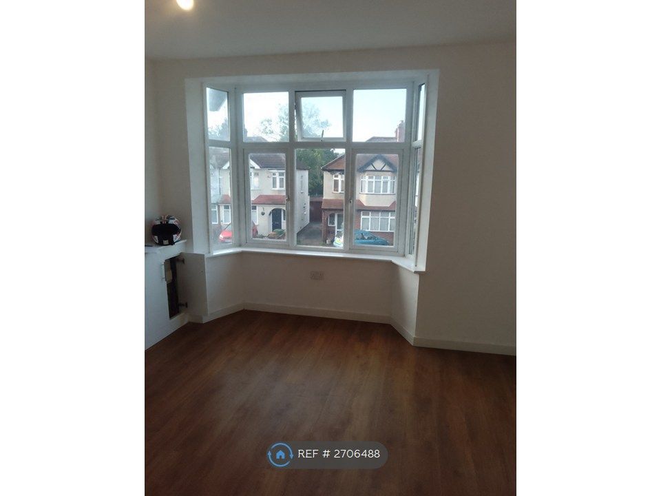 Property photo 2 of 7 Bedroom 1