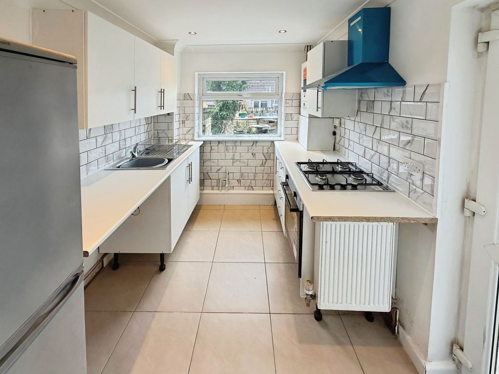 Property photo 1 of 17 Balcony