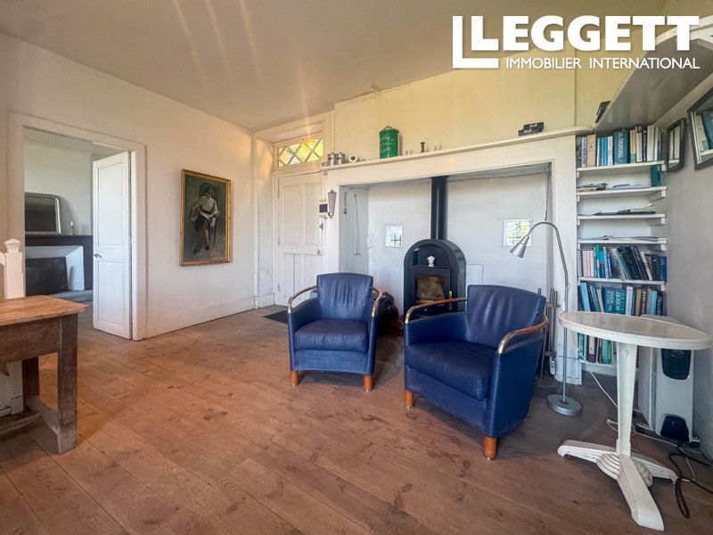 Property photo 3 of 10