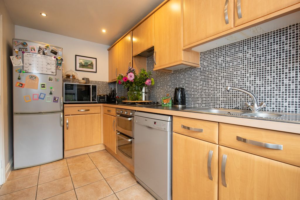 Property photo 2 of 15 Img_5502_20_Original