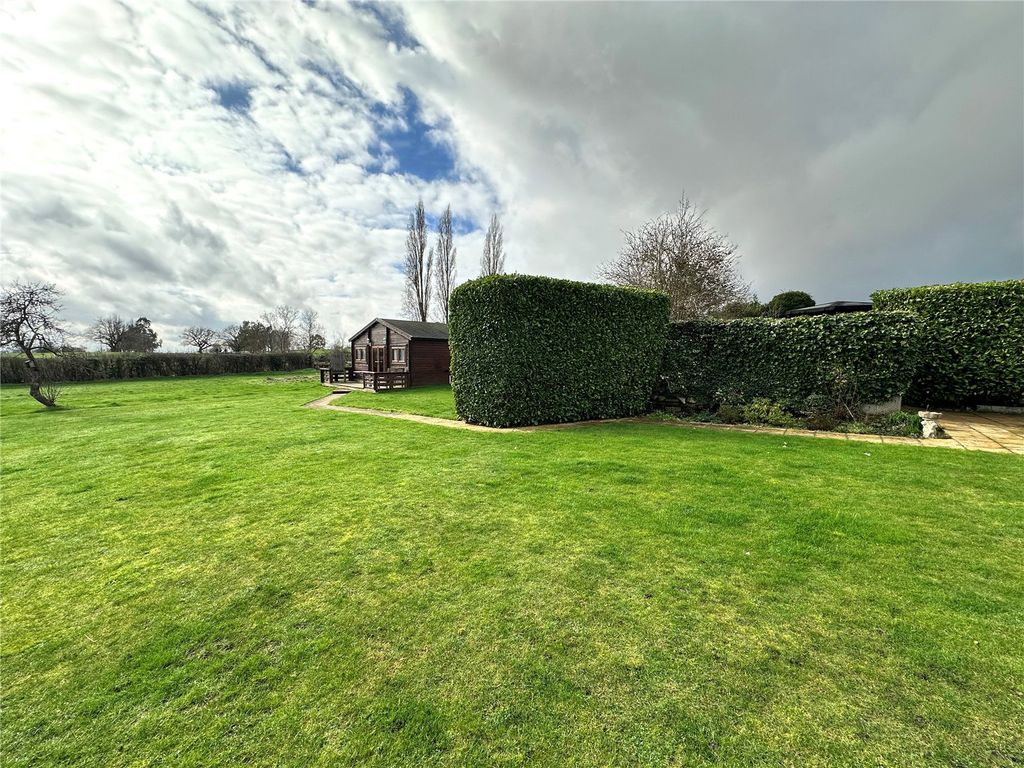 Property photo 2 of 19 Picture No. 04