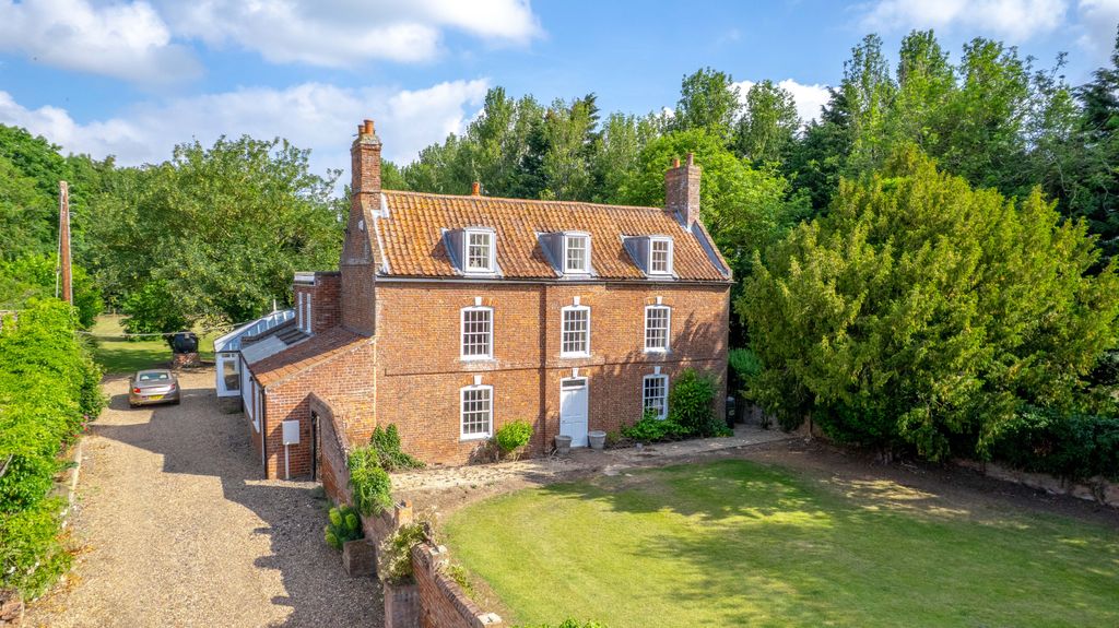 Property photo 1 of 60