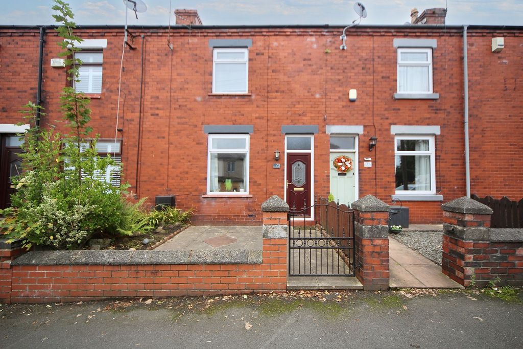 Property photo 1 of 24