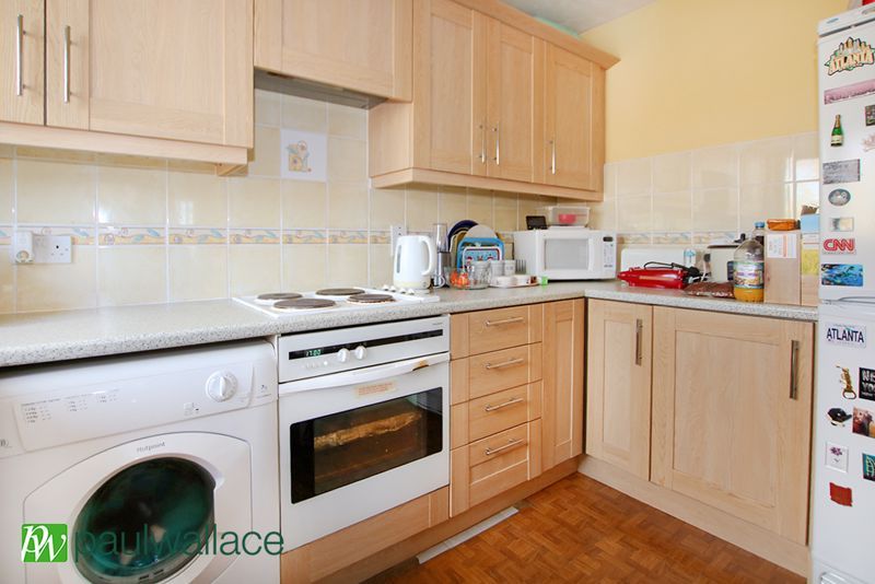 Property photo 2 of 8 Kitchen