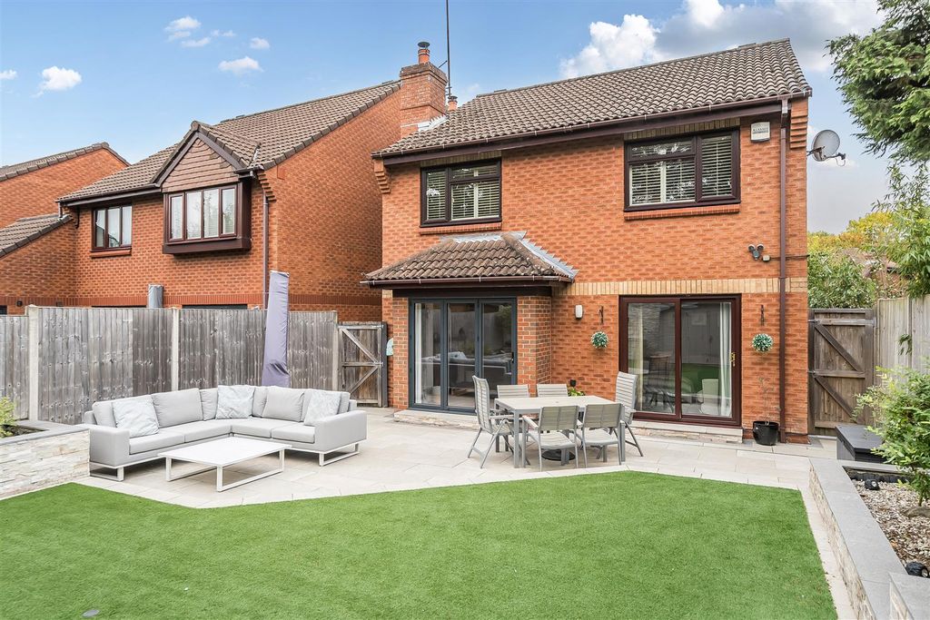 Property photo 2 of 21 Rear View