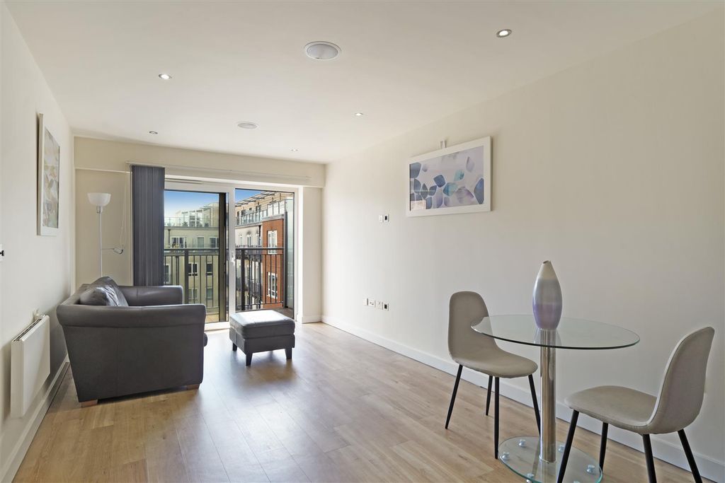 Property photo 1 of 14 4Rmuinuhljfzldnyrbdl.Jpg