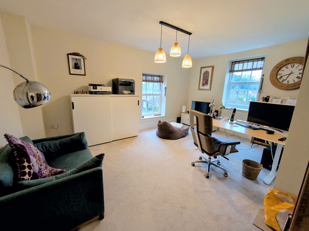 Property photo 3 of 22