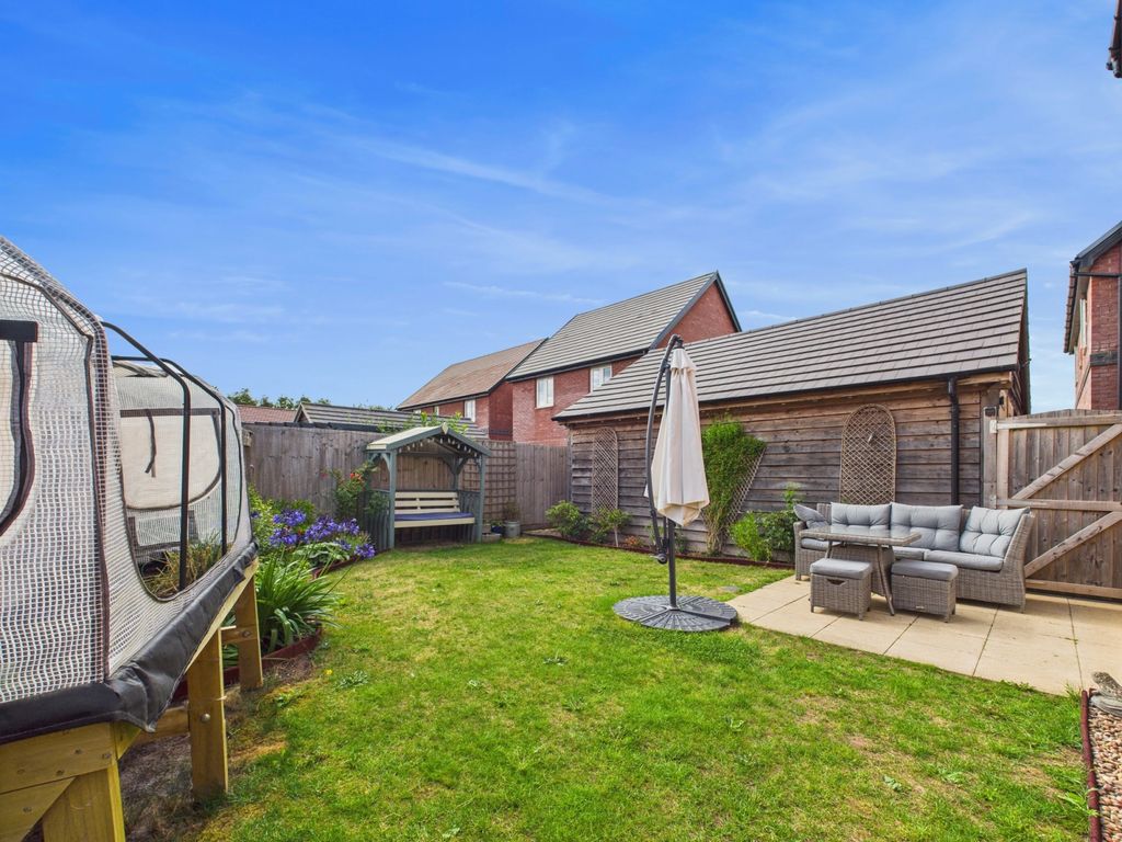 Property photo 3 of 14 Picture No. 17