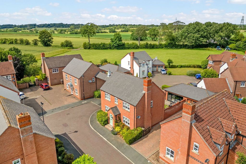 Property photo 1 of 62