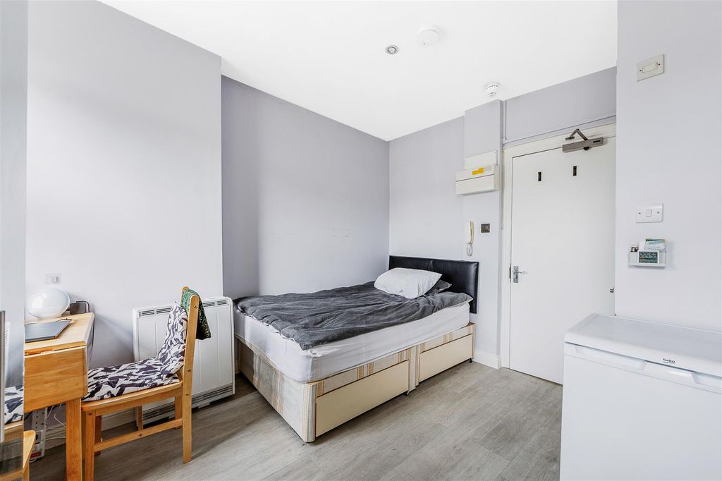 Property photo 3 of 6 Adgasd.Jpg