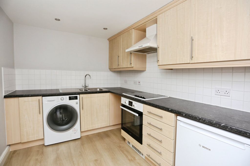 Property photo 2 of 10 Picture No. 22
