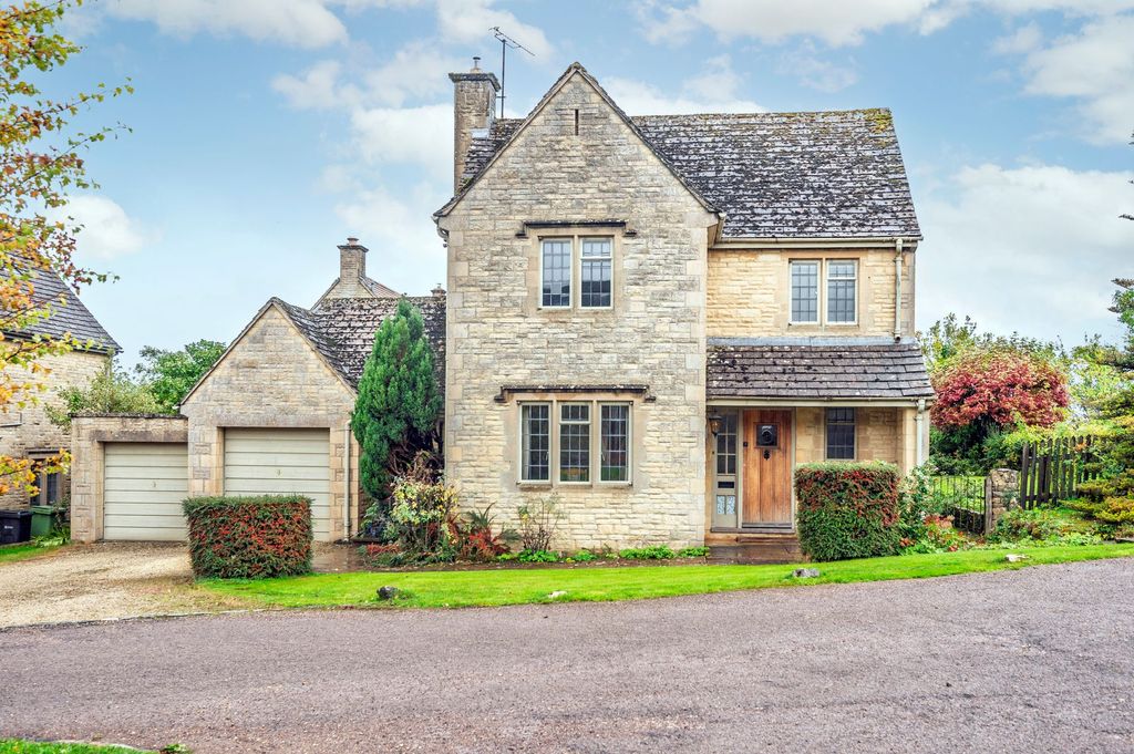 Property photo 1 of 22 Front