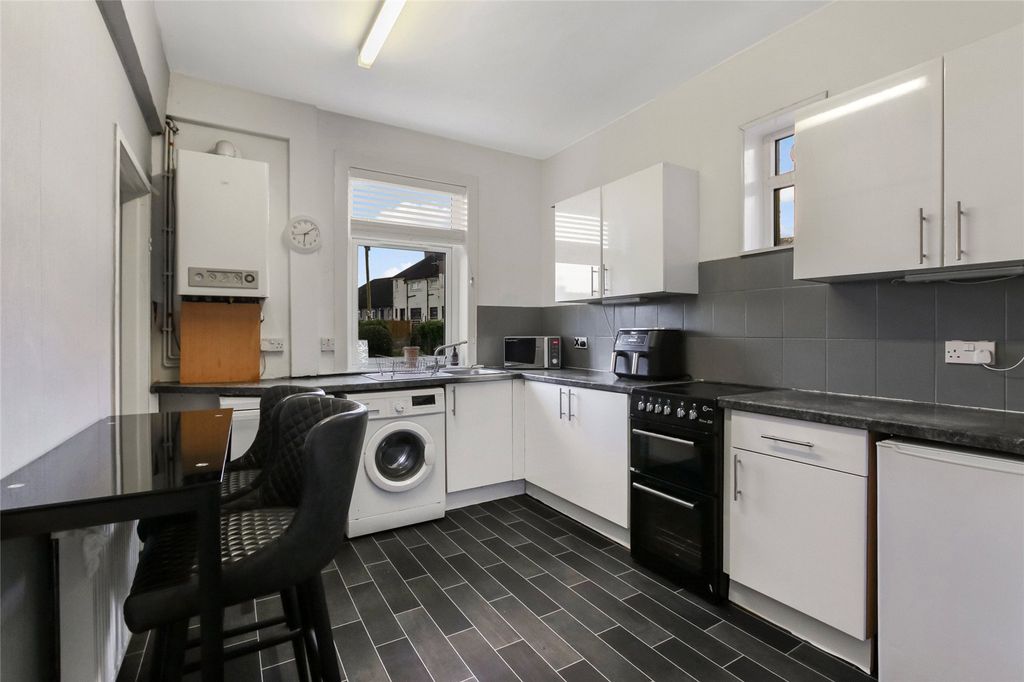 Property photo 3 of 15 Picture No. 07