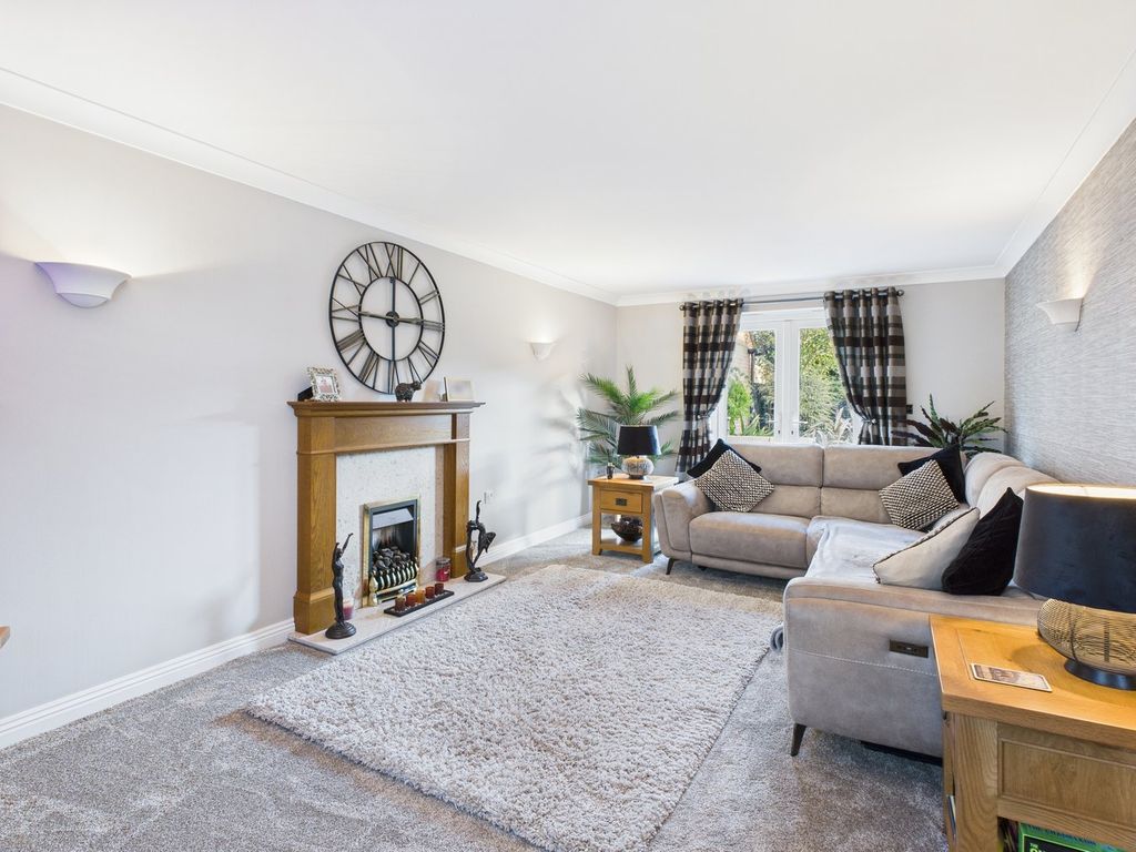 Property photo 3 of 31