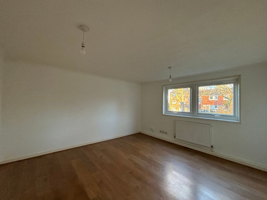 Property photo 2 of 6 Living Room