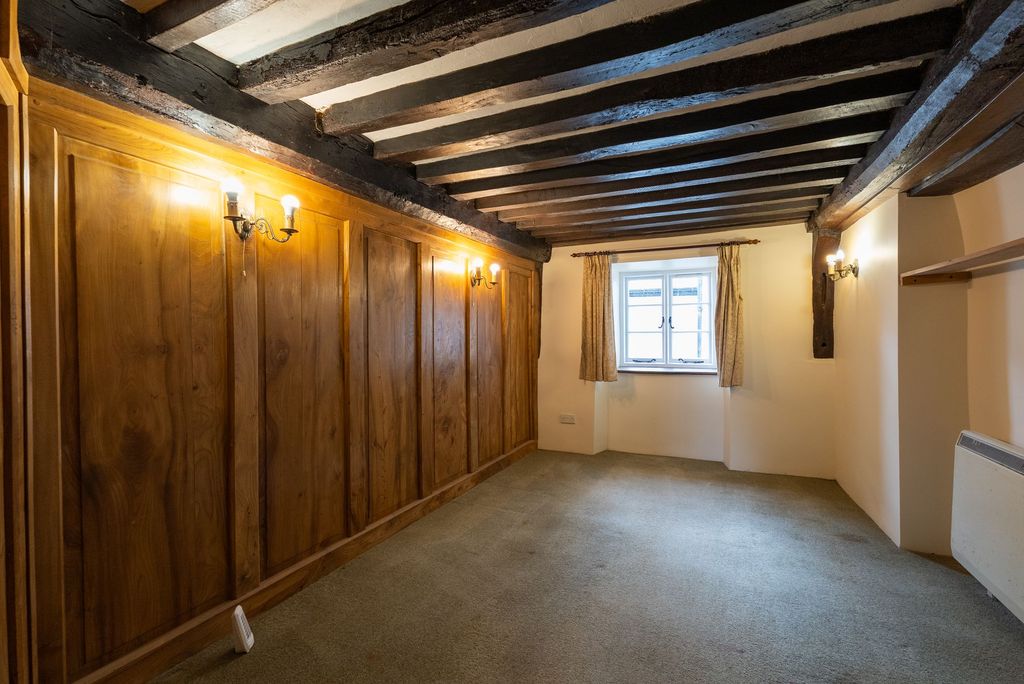 Property photo 3 of 24