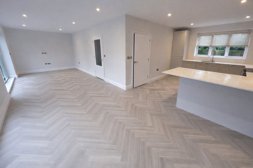 Property photo 3 of 8 Picture No. 03