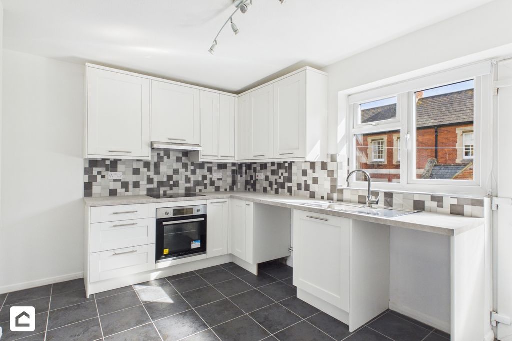 Property photo 1 of 12 Cam04580G0-Pr0069-Still004