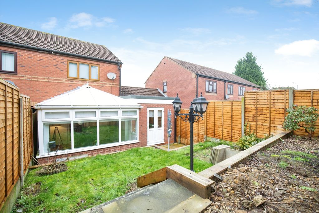 Property photo 2 of 18 A193c9Ae-Mw26-22