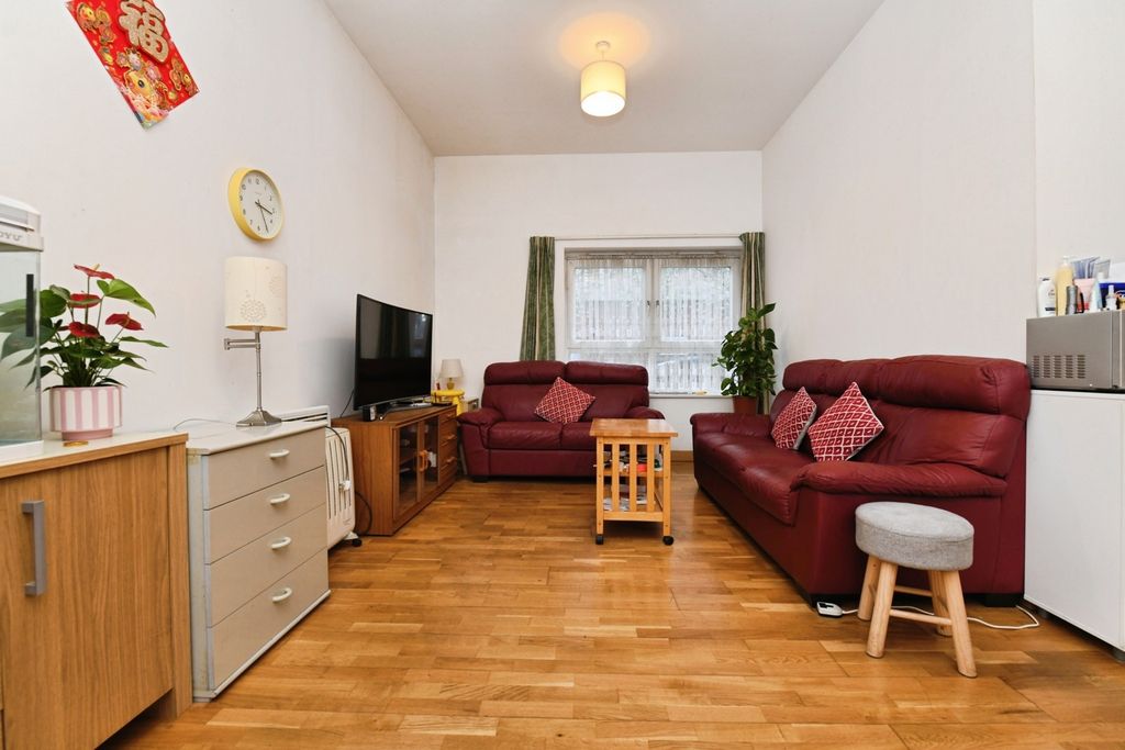 Property photo 2 of 13 Pbox-Img.Jpg