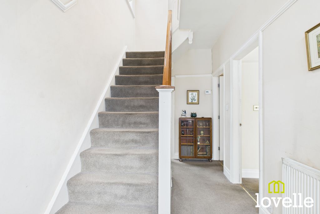 Property photo 2 of 26