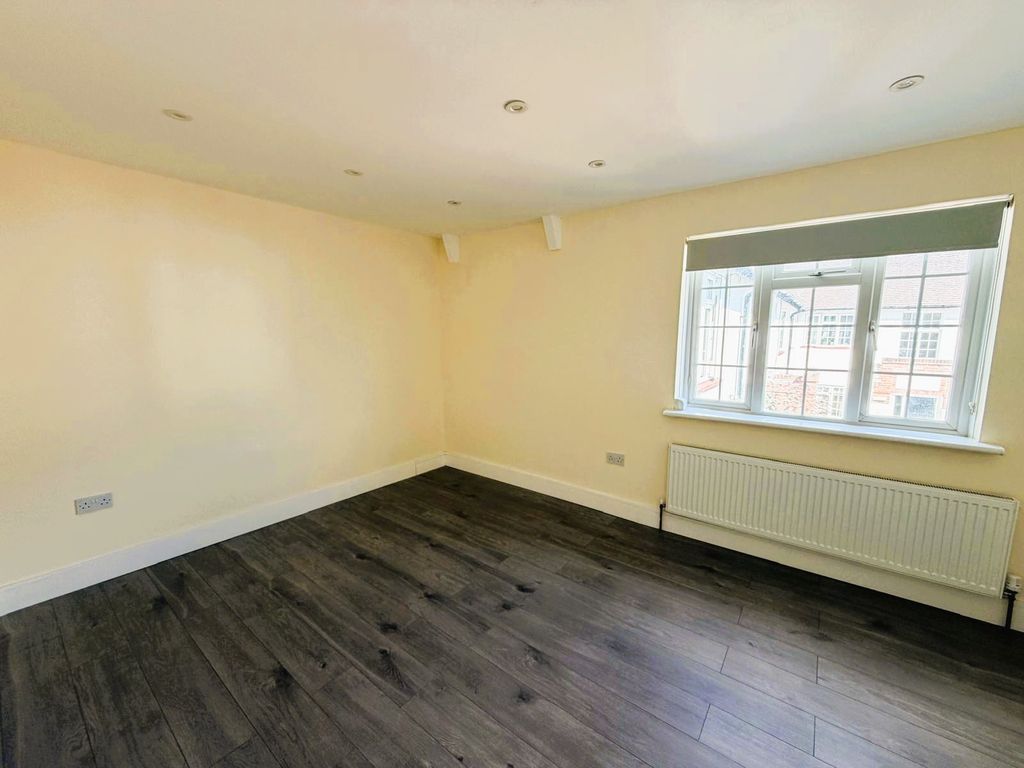 Property photo 1 of 8 Whatsapp Image 2026-08-23 At 16.14.30.Jpeg