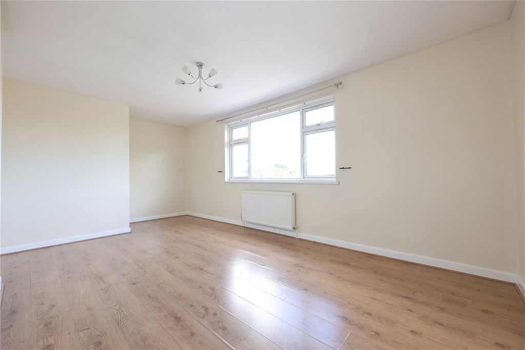 Property photo 3 of 17 Picture No. 11