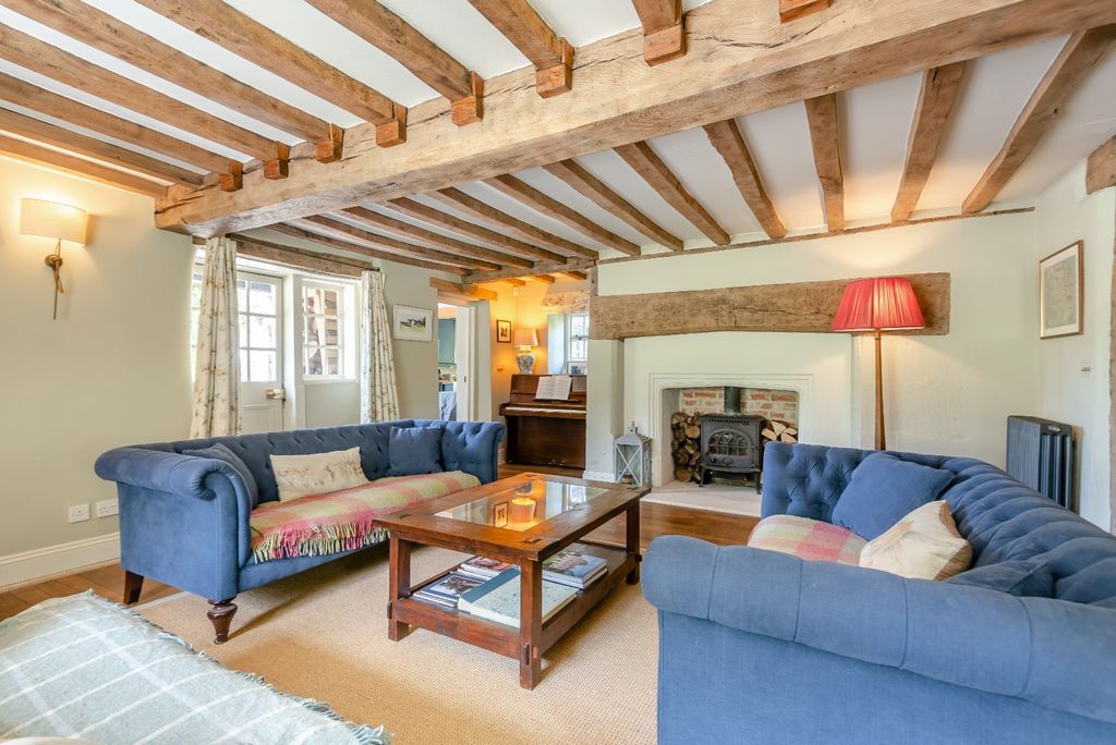 Property photo 3 of 16 Sitting Room