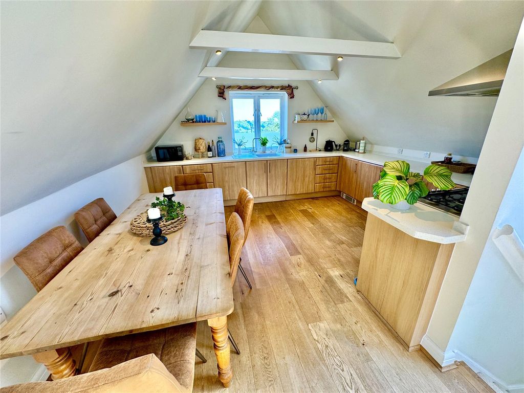 Property photo 2 of 14 Picture No. 06