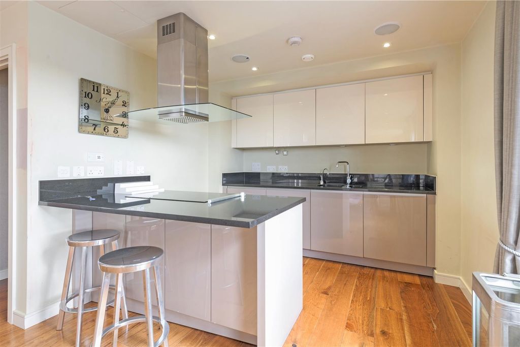 Property photo 3 of 12 College House Kit.Jpg
