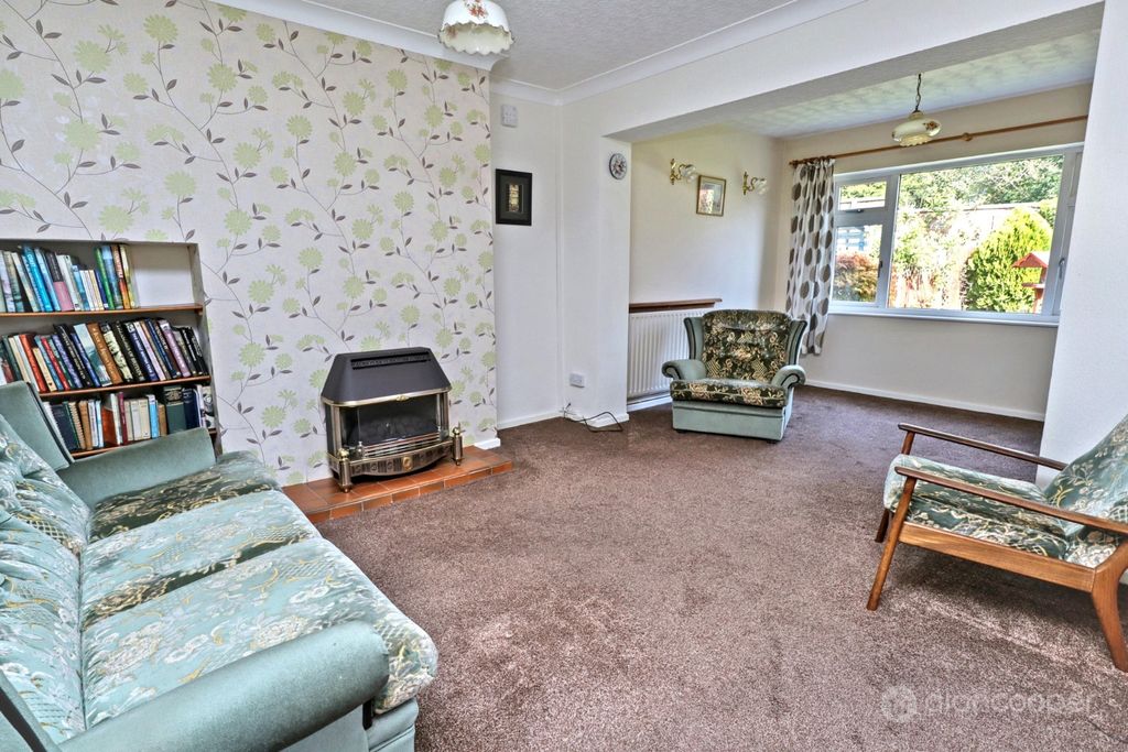 Property photo 2 of 27 4982971