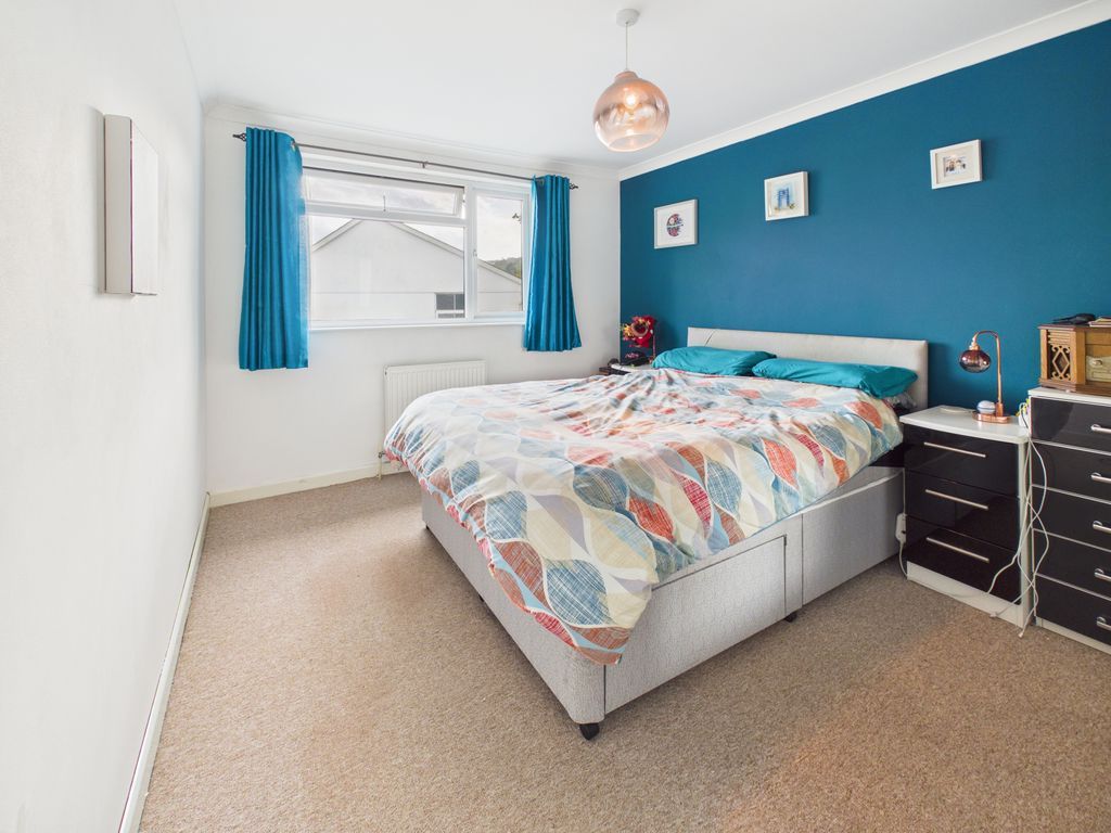 Property photo 3 of 8 Bedroom One