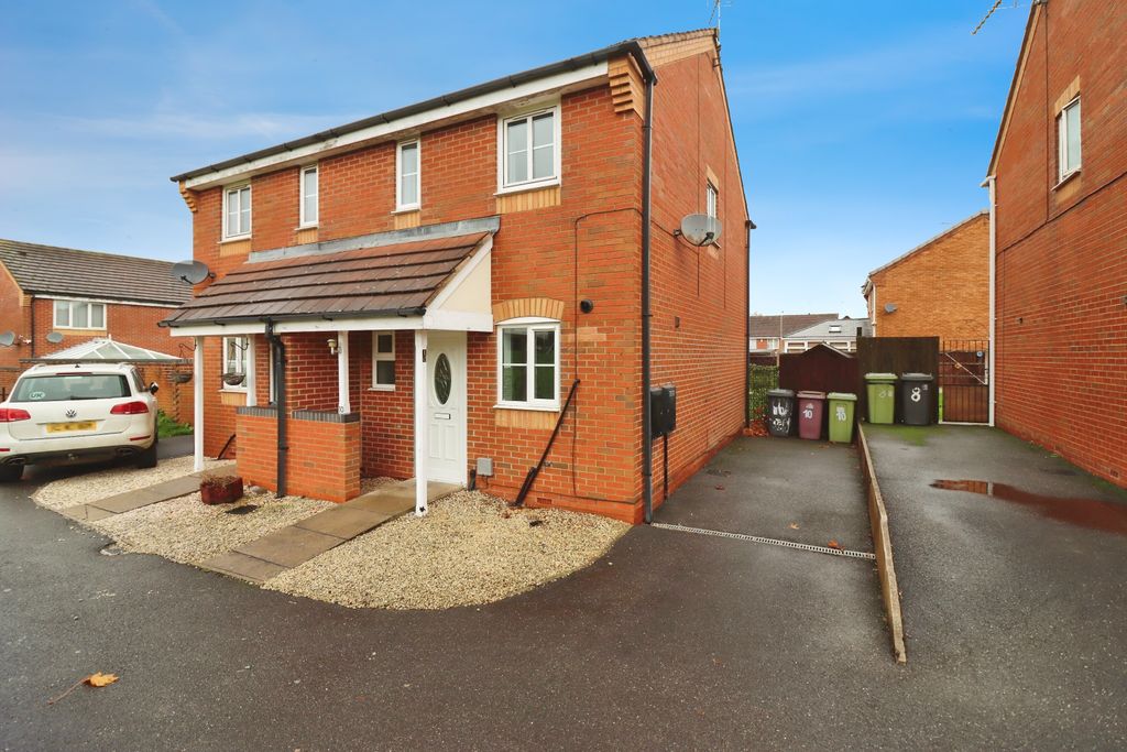 Property photo 1 of 15