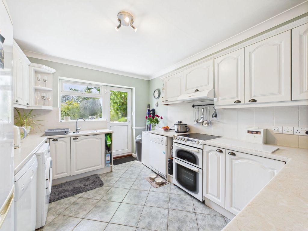 Property photo 2 of 24