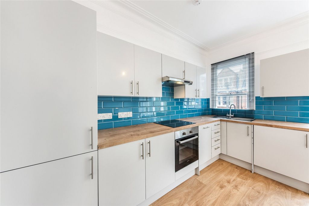 Property photo 3 of 10 Picture No. 08