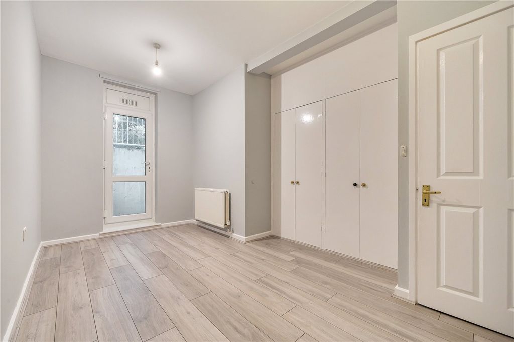 Property photo 2 of 9 Picture No. 05