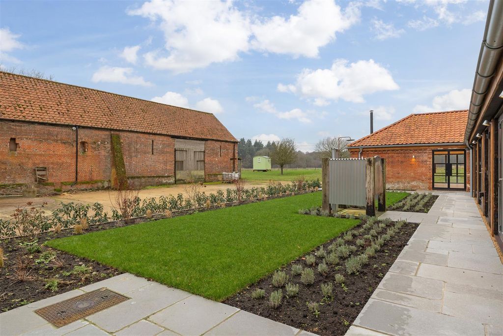 Property photo 2 of 28 _98A4693A.Jpg