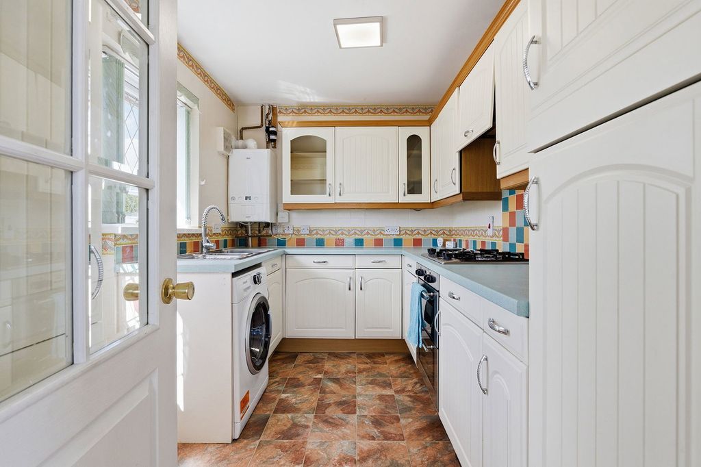 Property photo 2 of 22