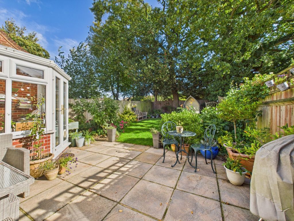 Property photo 3 of 19 Garden