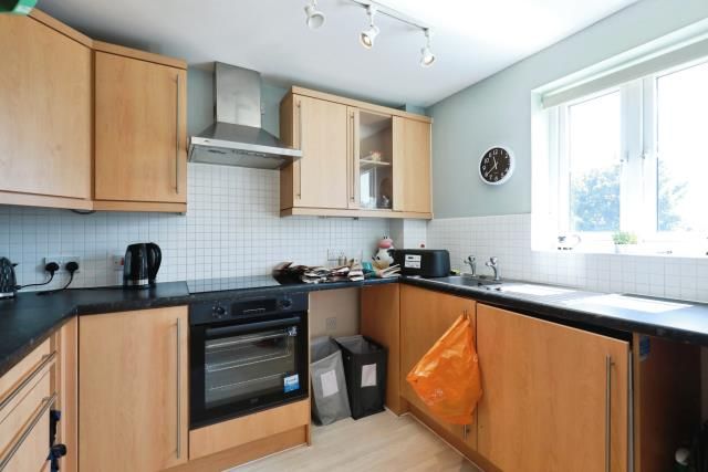 Property photo 2 of 15 Kitchen