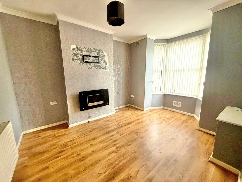 Property photo 3 of 9 Picture No. 02