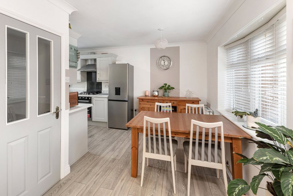 Property photo 3 of 11 Picture No. 02