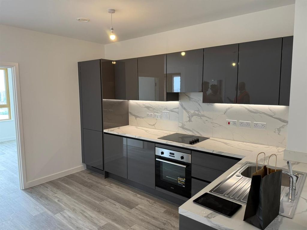 Property photo 2 of 13 Whatsapp Image 2025-06-24 At 16.47.28 (3).Jpeg