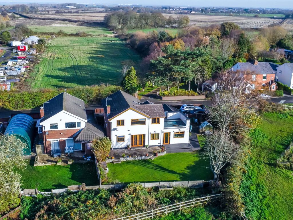 Property photo 1 of 27