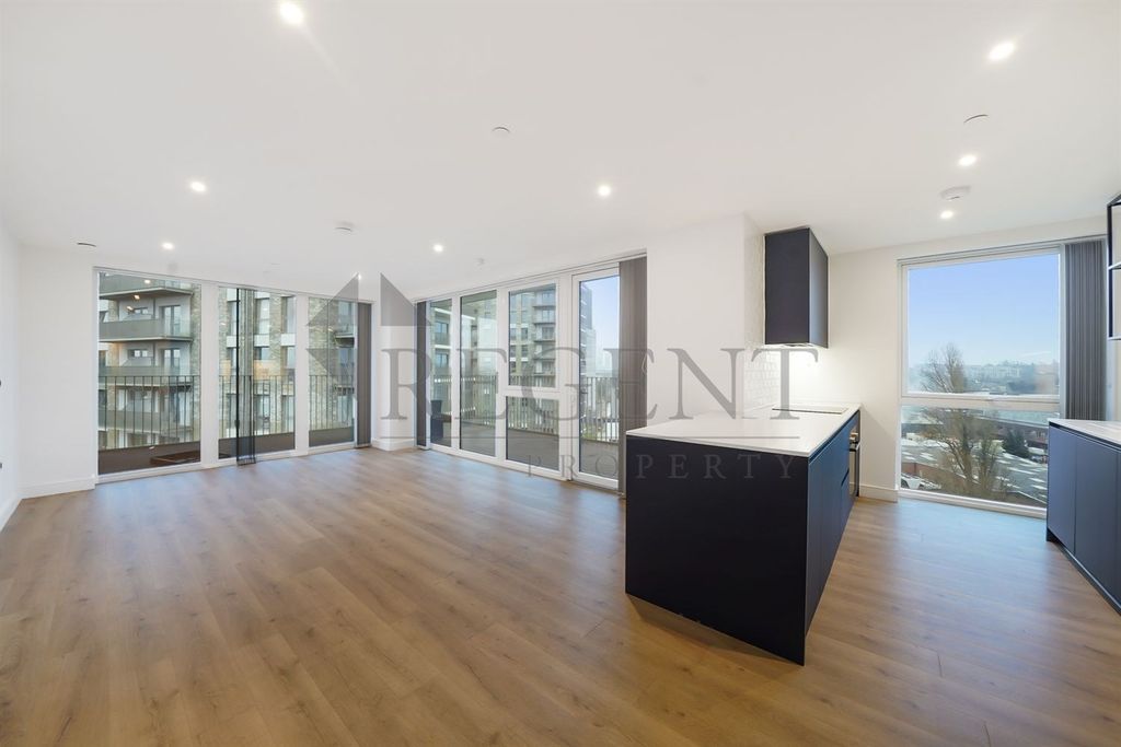 Property photo 1 of 18 Open Plan